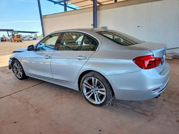 WBA8B9G57HNU48475 2017 BMW 3ER - Image 2