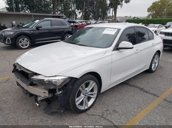 WBA8B9G57HNU49237 2017 BMW 3ER - Image 2