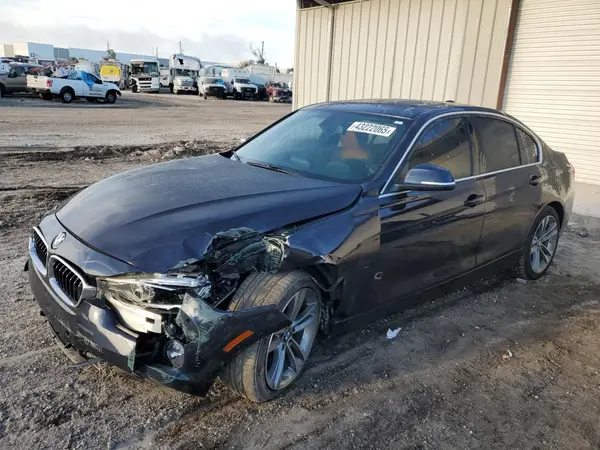 WBA8B9G57HNU51070 2017 BMW 3ER - Image 1