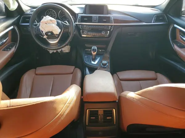 WBA8B9G57HNU51070 2017 BMW 3ER - Image 8