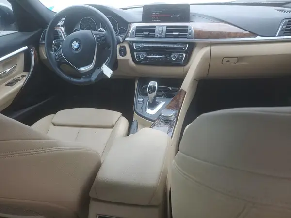 WBA8B9G57JNU96404 2018 BMW 3ER - Image 8