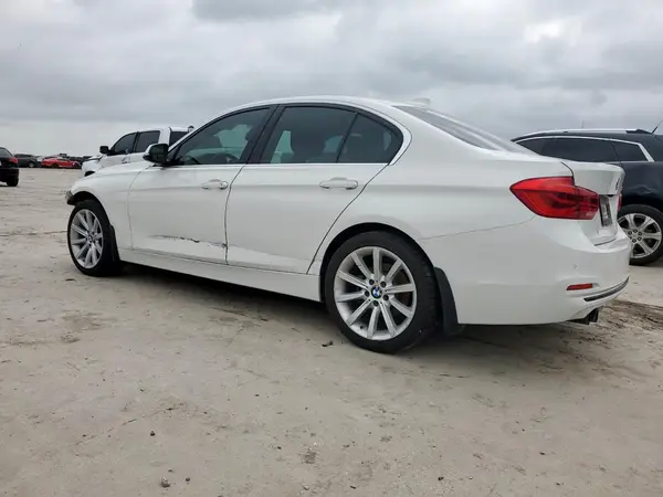 WBA8B9G57JNU96791 2018 BMW 3ER - Image 2