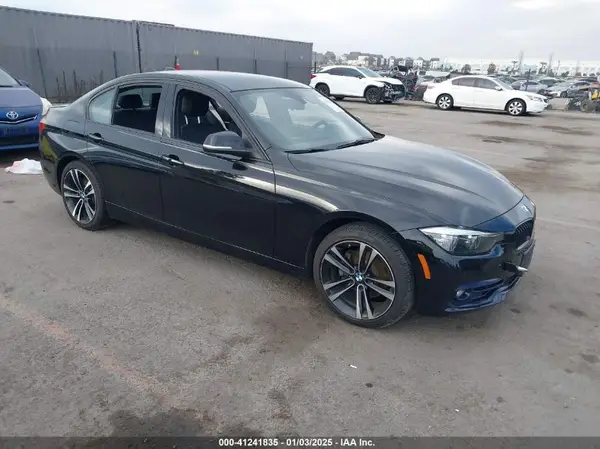 WBA8B9G57JNU98914 2018 BMW 3ER - Image 1