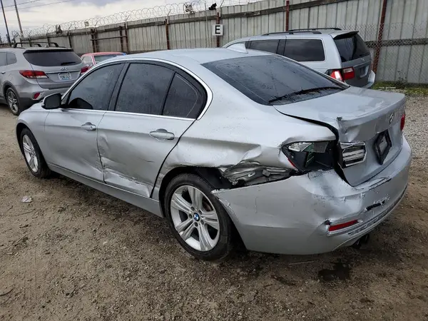 WBA8B9G57JNU99027 2018 BMW 3ER - Image 2
