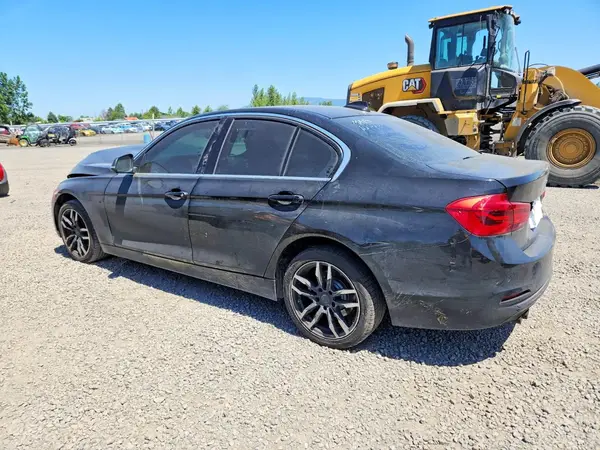 WBA8B9G58HNU48551 2017 BMW 3ER - Image 2