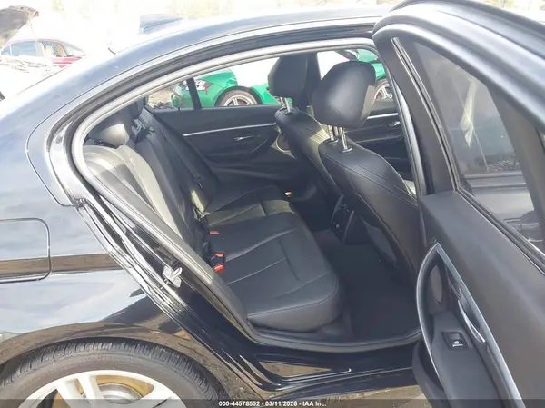 WBA8B9G58HNU50669 2017 BMW 3ER - Image 8