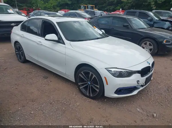 WBA8B9G58JNM57515 2018 BMW 3ER - Image 1