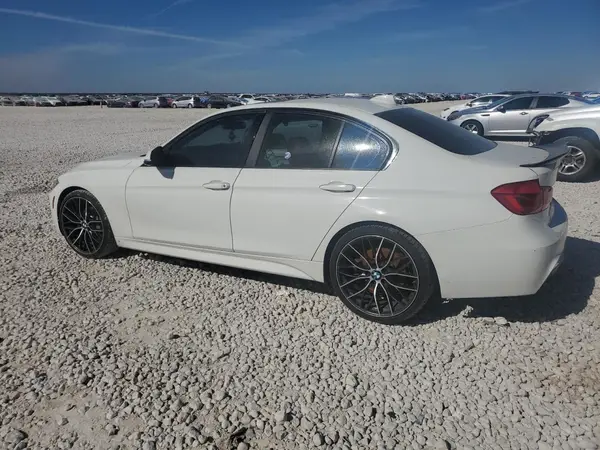 WBA8B9G58JNU57787 2018 BMW 3ER - Image 2