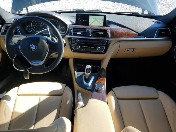 WBA8B9G58JNU57868 2018 BMW 3ER - Image 8