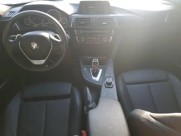 WBA8B9G58JNU57871 2018 BMW 3ER - Image 8