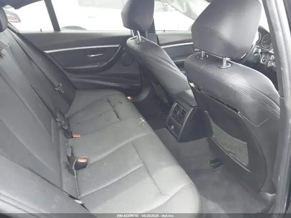 WBA8B9G58JNU97108 2018 BMW 3ER - Image 8