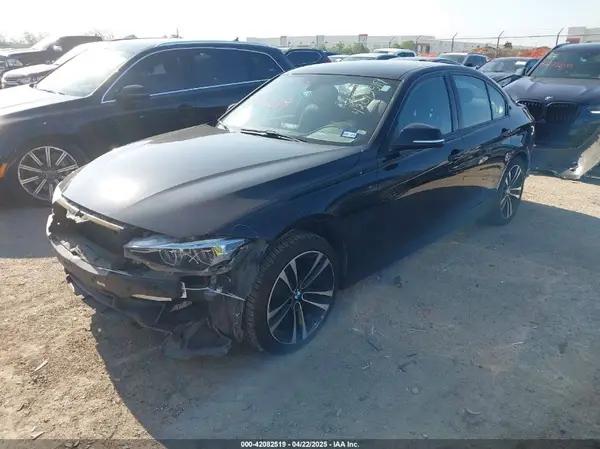 WBA8B9G58JNU97433 2018 BMW 3ER - Image 2