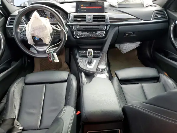 WBA8B9G58JNU97559 2018 BMW 3ER - Image 8