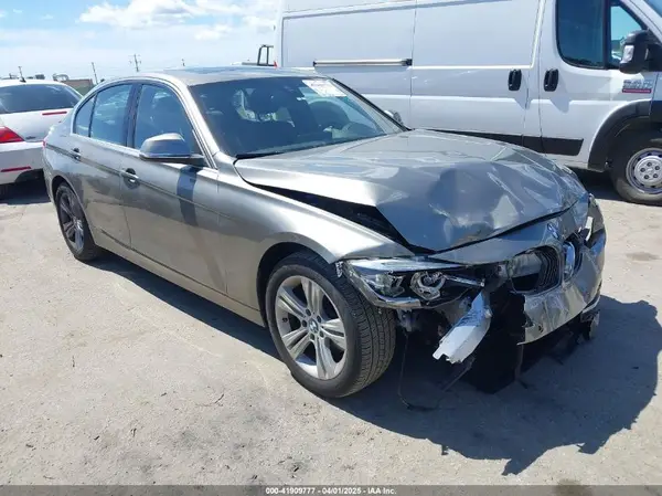 WBA8B9G58JNU98341 2018 BMW 3ER - Image 1