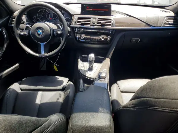 WBA8B9G58JNU99523 2018 BMW 3ER - Image 8