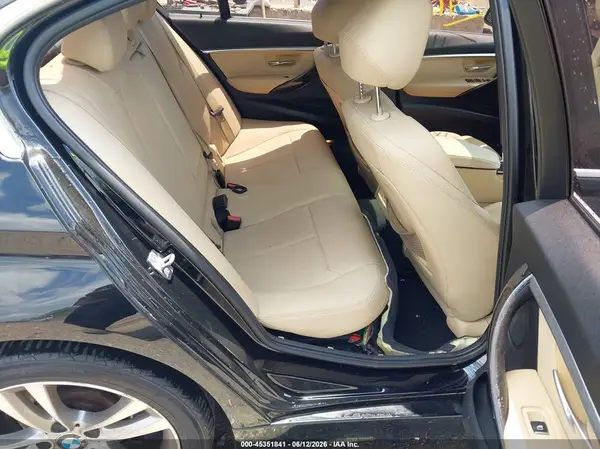 WBA8B9G59HNU48669 2017 BMW 3ER - Image 8