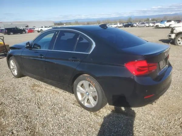 WBA8B9G59HNU49515 2017 BMW 3ER - Image 2