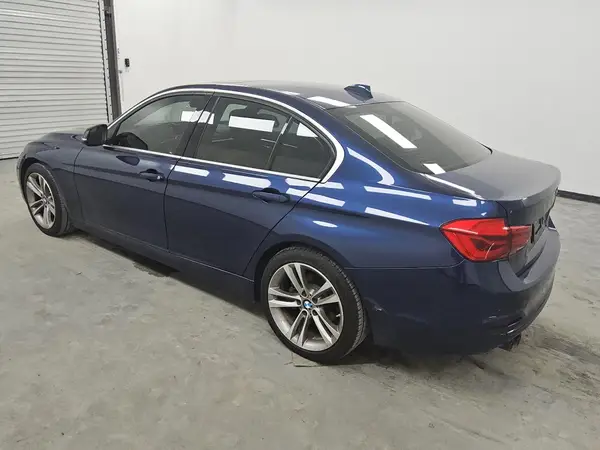 WBA8B9G59HNU49949 2017 BMW 3ER - Image 2