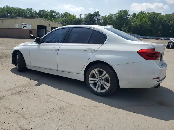 WBA8B9G59HNU50258 2017 BMW 3ER - Image 2