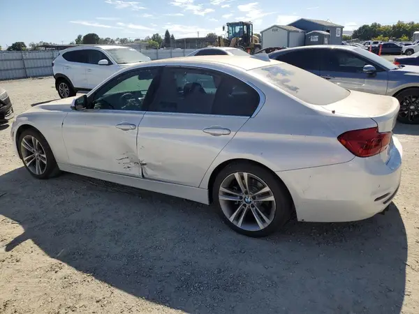 WBA8B9G59HNU51555 2017 BMW 3ER - Image 2