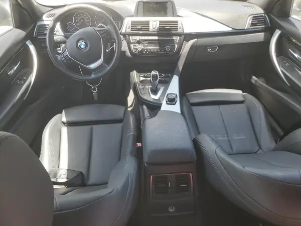 WBA8B9G59HNU51667 2017 BMW 3ER - Image 8