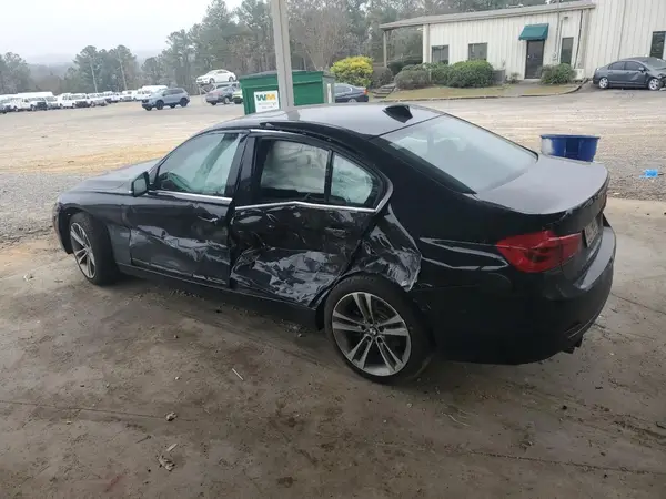WBA8B9G59JNU57913 2018 BMW 3ER - Image 2