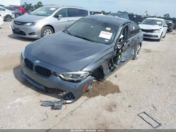 WBA8B9G59JNU96355 2018 BMW 3ER - Image 2