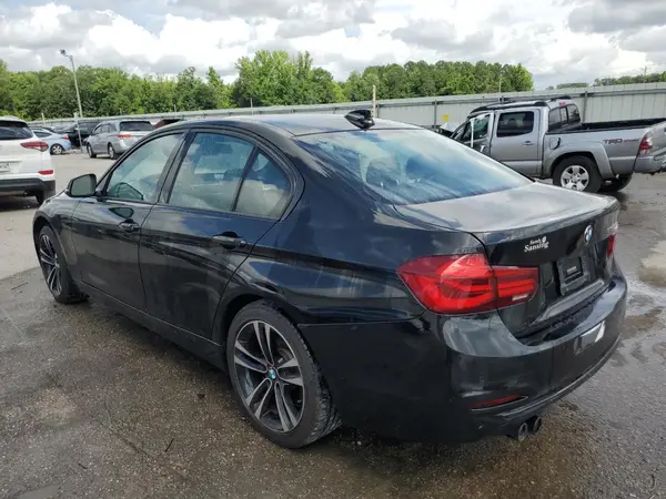 WBA8B9G59JNU96761 2018 BMW 3ER - Image 2