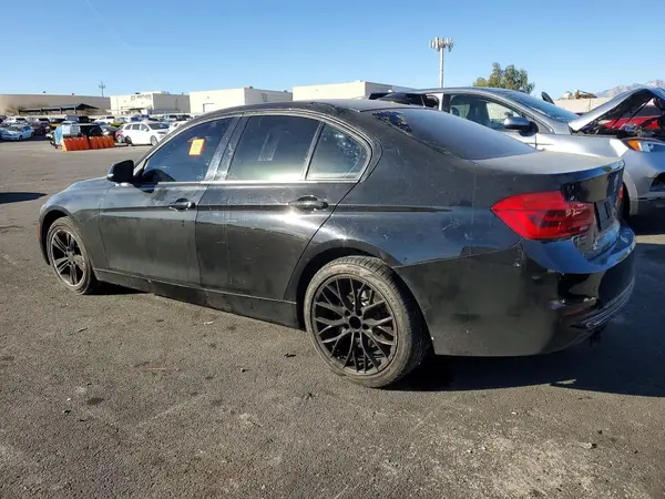 WBA8B9G59JNU96842 2018 BMW 3ER - Image 2
