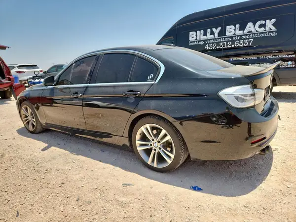 WBA8B9G59JNU98946 2018 BMW 3ER - Image 2