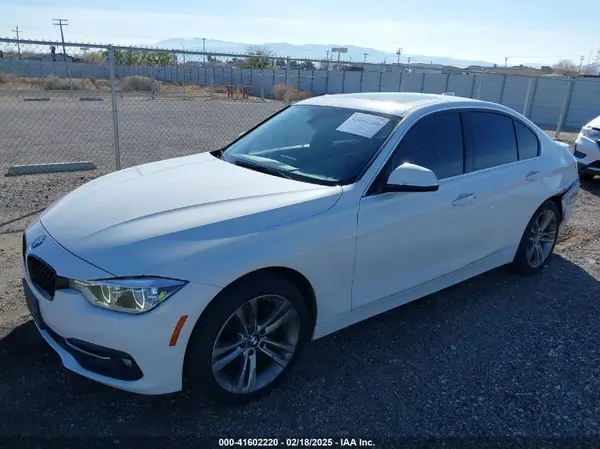 WBA8B9G59JNU99806 2018 BMW 3ER - Image 2