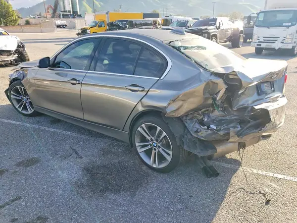 WBA8B9G5XHNU48423 2017 BMW 3ER - Image 2
