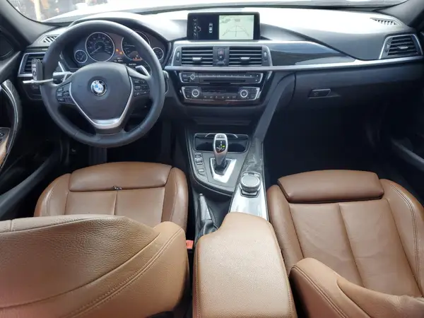 WBA8B9G5XHNU48437 2017 BMW 3ER - Image 8