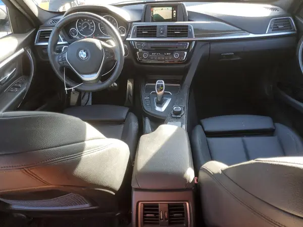 WBA8B9G5XHNU49832 2017 BMW 3ER - Image 8