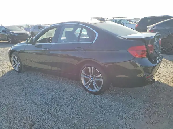 WBA8B9G5XHNU50298 2017 BMW 3ER - Image 2