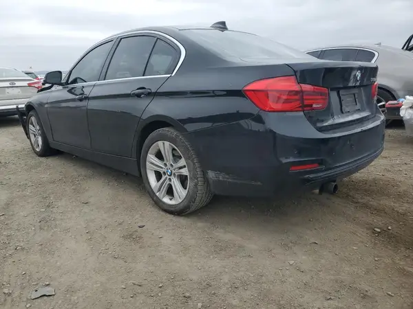 WBA8B9G5XHNU51693 2017 BMW 3ER - Image 2