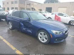 WBA8B9G5XJNU95716 2018 BMW 3ER