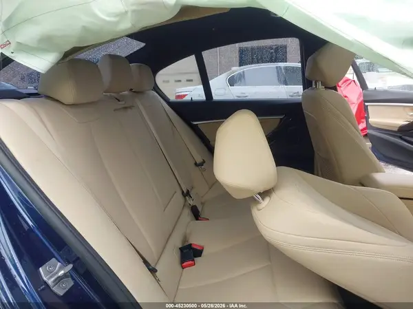 WBA8B9G5XJNU95716 2018 BMW 3ER - Image 8