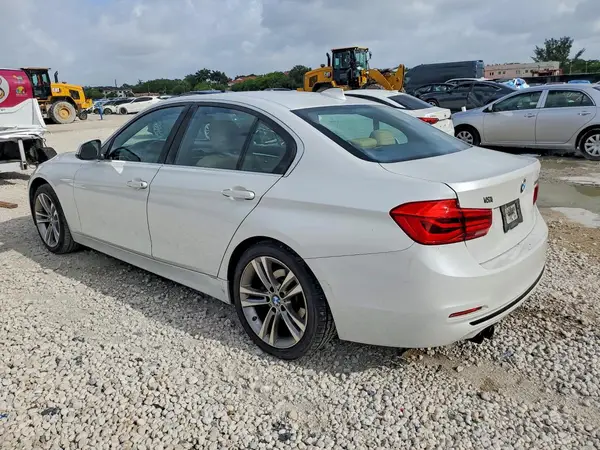 WBA8B9G5XJNU98079 2018 BMW 3ER - Image 2