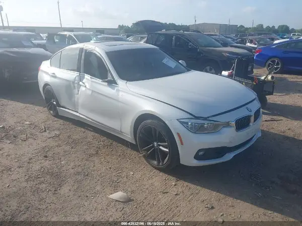 WBA8B9G5XJNU98731 2018 BMW 3ER - Image 1