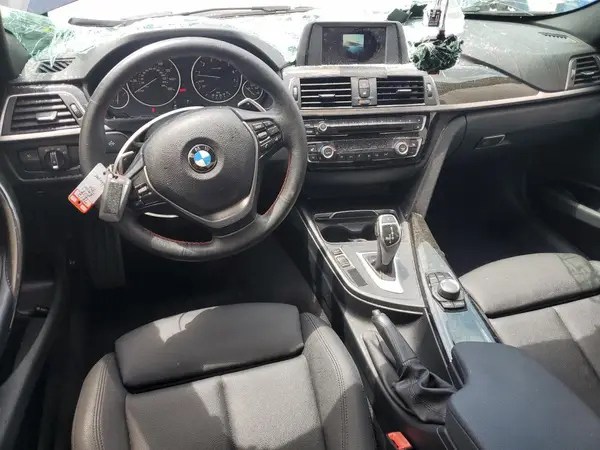 WBA8B9G5XJNU99474 2018 BMW 3ER - Image 8