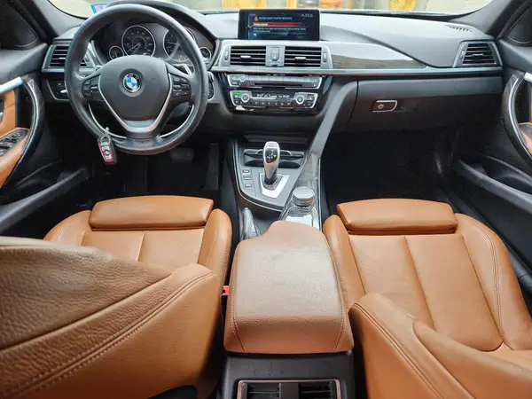 WBA8D9C30HA005574 2017 BMW 3ER - Image 8