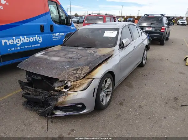 WBA8D9C31HA005745 2017 BMW 3ER - Image 2