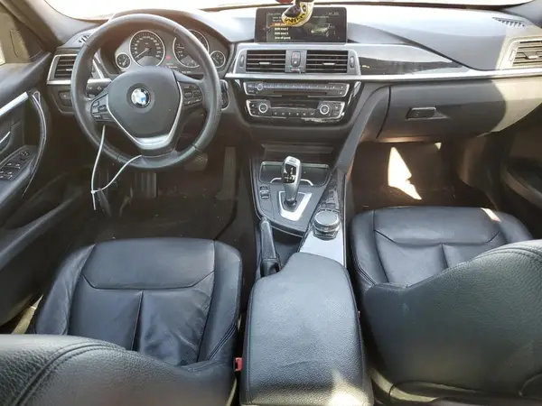 WBA8D9C31HA005843 2017 BMW 3ER - Image 8