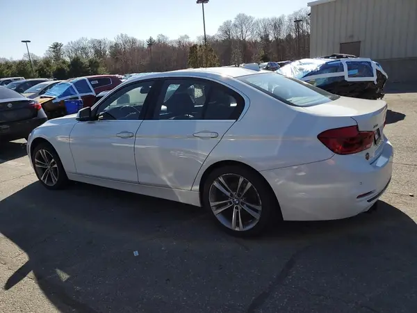 WBA8D9C32HA005432 2017 BMW 3ER - Image 2