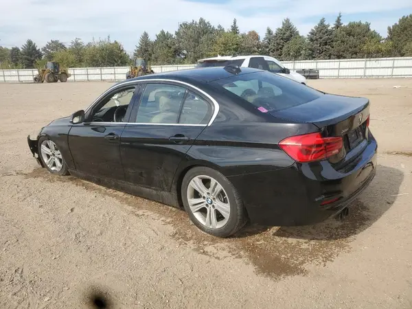 WBA8D9C33HA004774 2017 BMW 3ER - Image 2