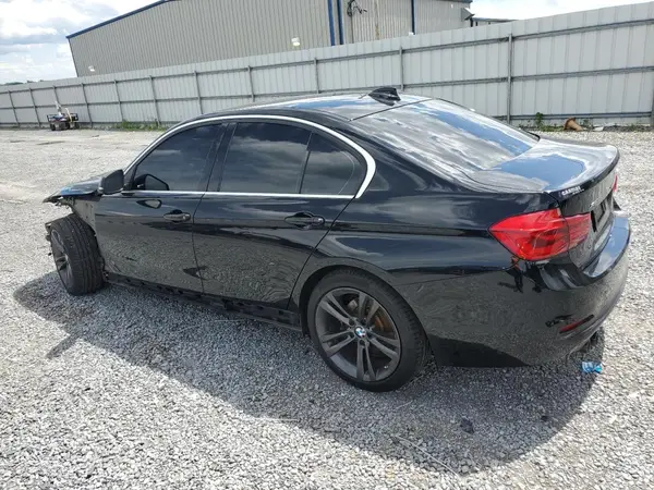 WBA8D9C33HA005326 2017 BMW 3ER - Image 2