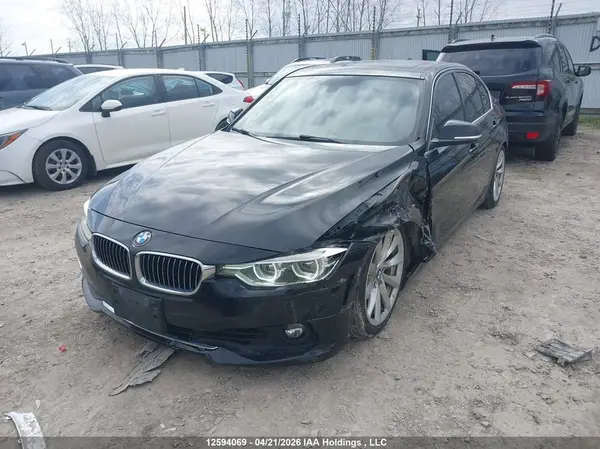 WBA8D9C33HA011059 2017 BMW 3ER - Image 2
