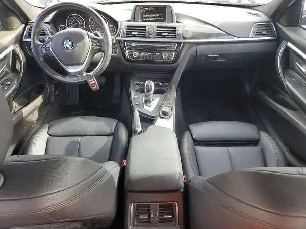 WBA8D9C34HA004251 2017 BMW 3ER - Image 8