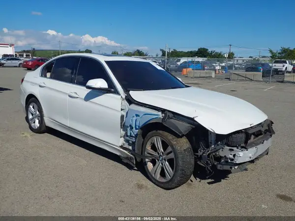 WBA8D9C34HA004475 2017 BMW 3ER - Image 1